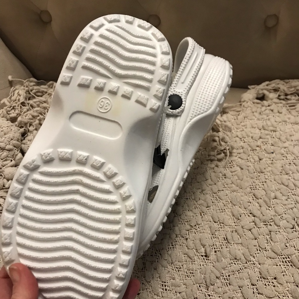 Slippers - Picture 3 of 3